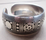 Gypsy Square Flower Metal Tibetan Silver Vintage Retro Tribal Fashion Bracelet Bangle